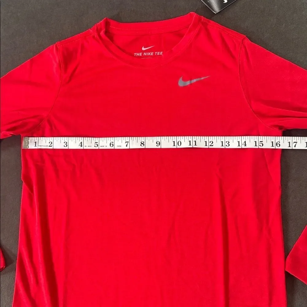 Nike Dry Boys Red Training Top Long Sleeve Athletic Fit Size M 840177-657 NWT